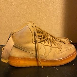 NIKE AIR FORCE 1 HIGH LV8 3 CASUAL SHOE